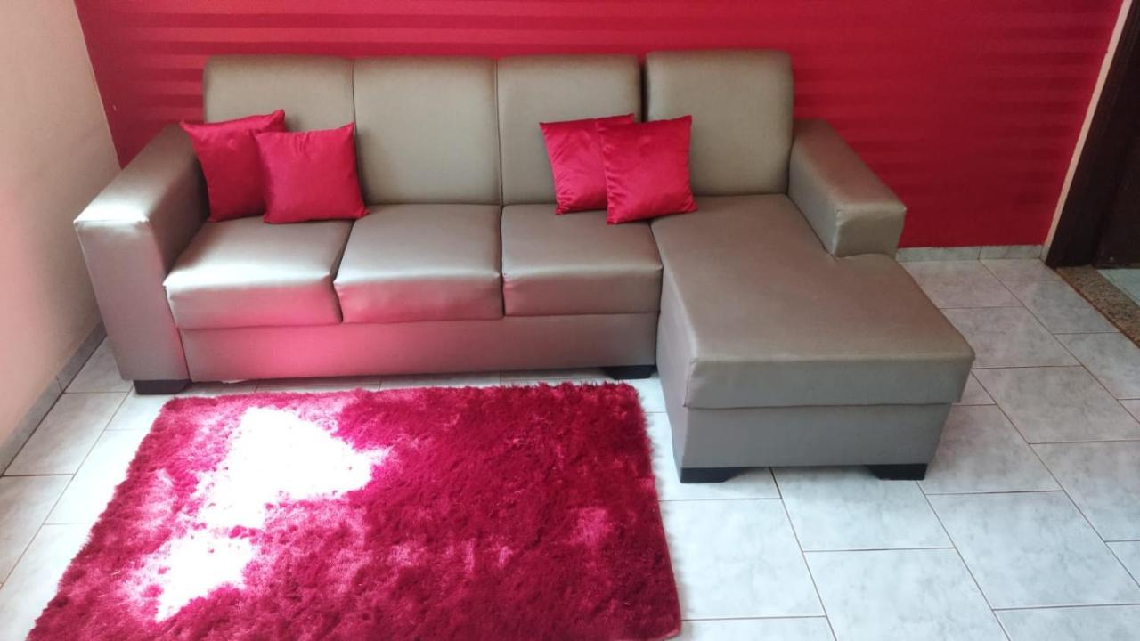 רונדונופוליס Hotel Marathi Park מראה חיצוני תמונה