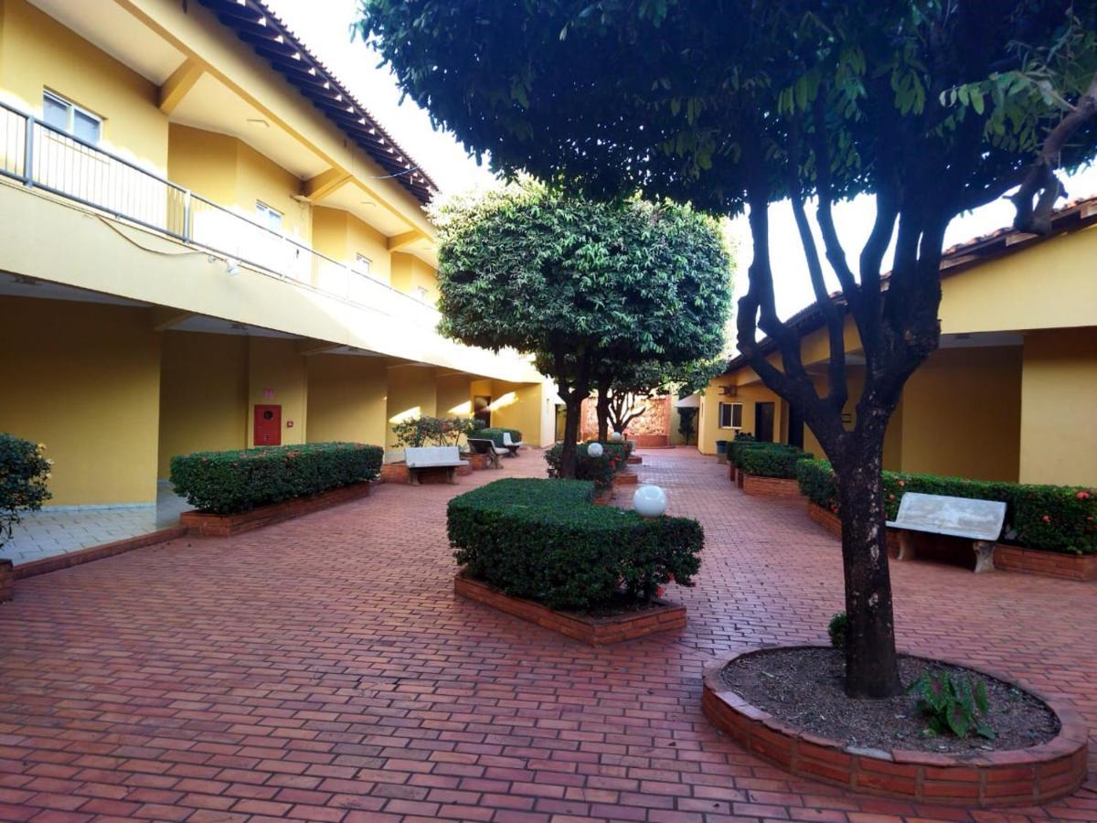 רונדונופוליס Hotel Marathi Park מראה חיצוני תמונה