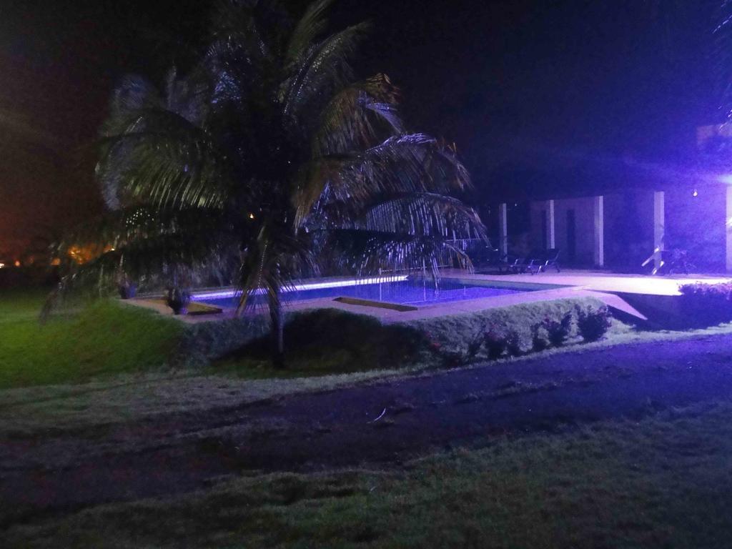 רונדונופוליס Hotel Marathi Park מראה חיצוני תמונה