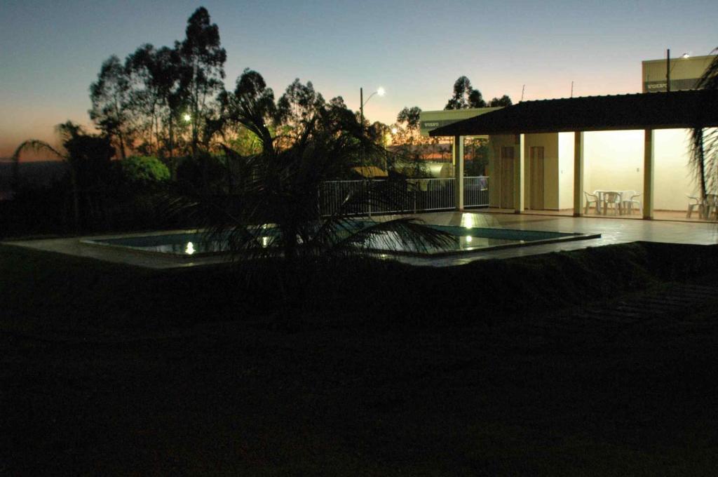 רונדונופוליס Hotel Marathi Park מראה חיצוני תמונה