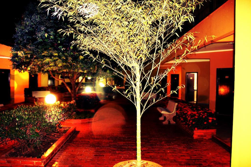 רונדונופוליס Hotel Marathi Park מראה חיצוני תמונה