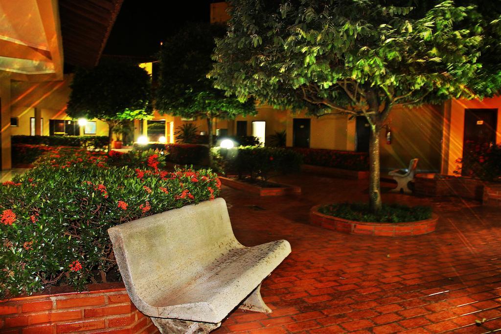 רונדונופוליס Hotel Marathi Park מראה חיצוני תמונה